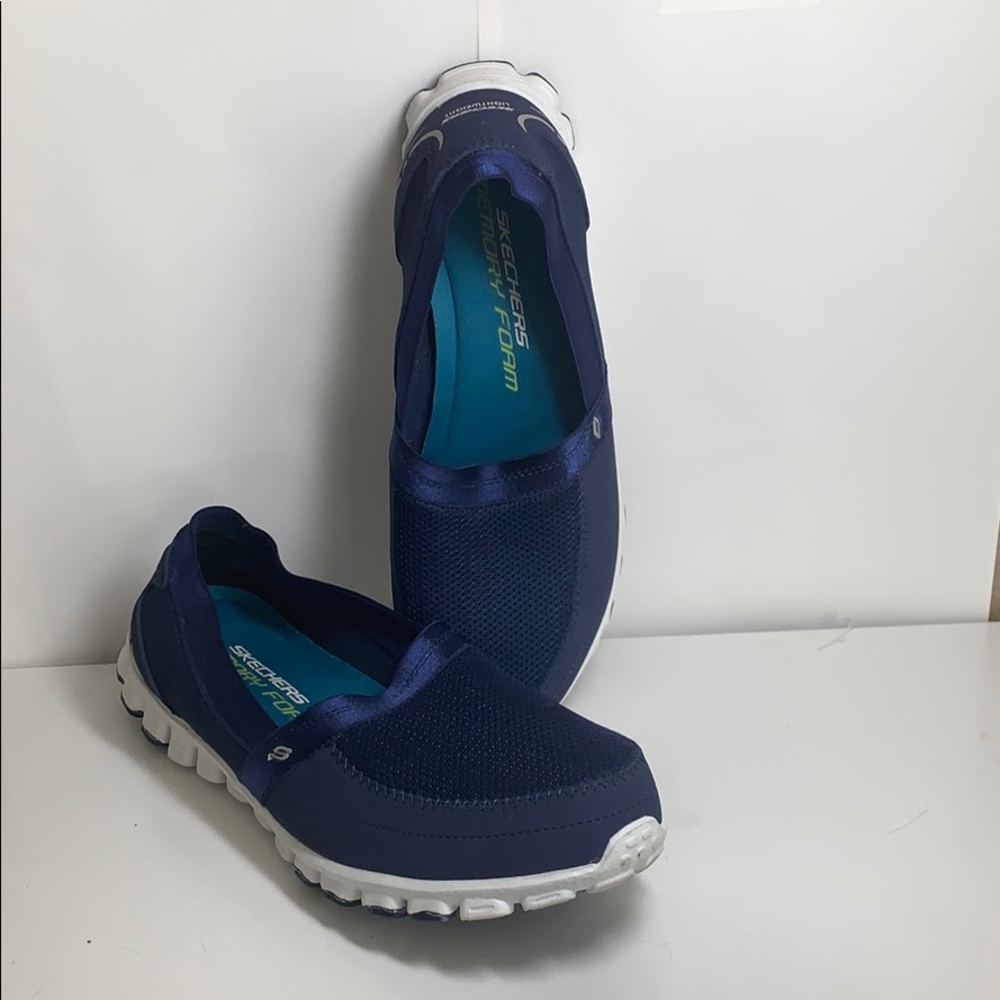 Sketchers lightweight memory foam barley used